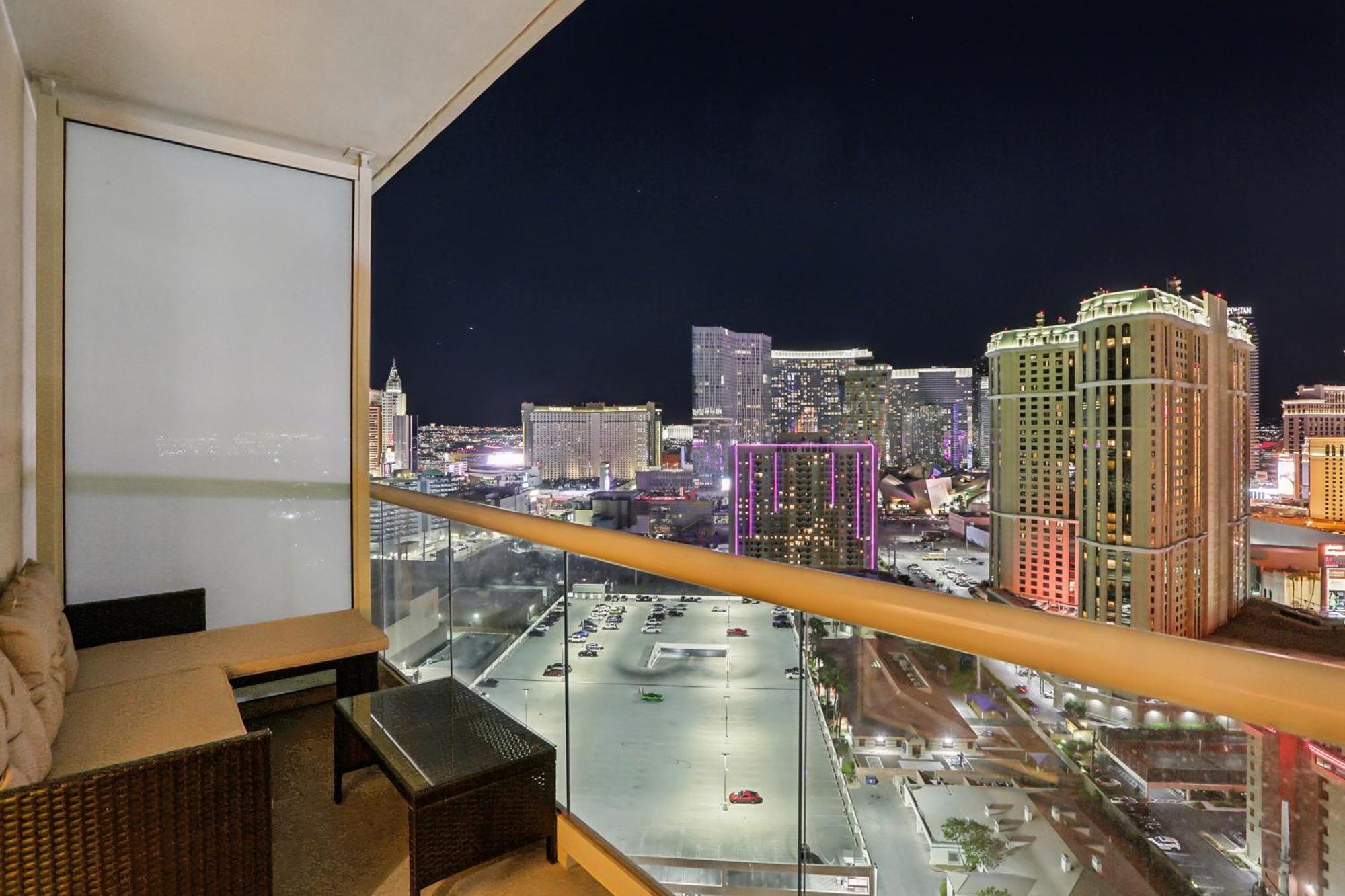 Mgm Signature Deluxe Balcony Strip View Suite Las Vegas Exterior foto